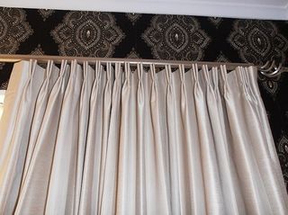 Double pleats on 25mm rod