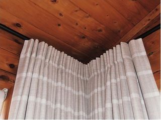 Inverted pleats on 25mm rod