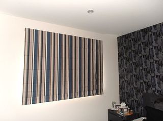 Chain-driven roman in French Stripe