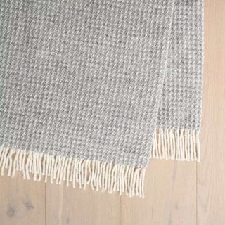 Breckon Fog Throw