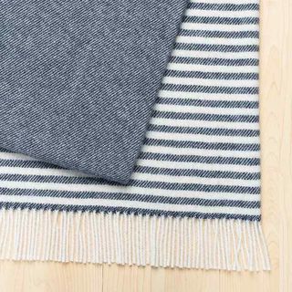 Catlins Cream/Navy Throw