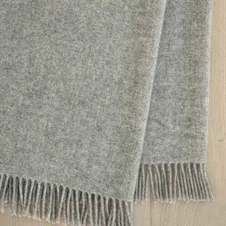 Nevis  Ash Throw